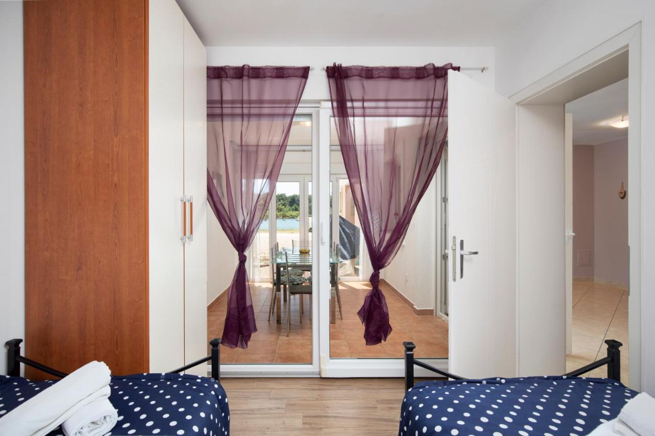 Medulin Burle Sea View Apartment מראה חיצוני תמונה